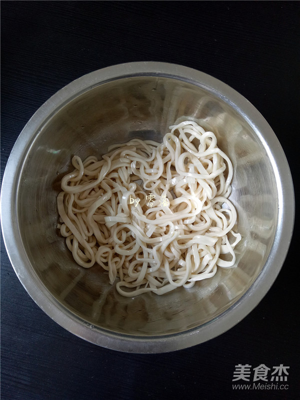 Hot and Sour Dry Noodles recipe