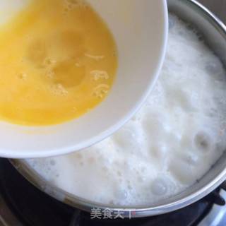 Milk Oatmeal Dried Fruit Bowl recipe