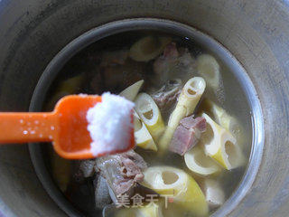 Bacon Lei Sun Bone Soup recipe