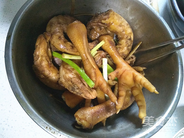 Sauce Chicken Feet and Chicken Neck recipe