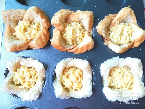 [jasmin Fun Baking] Fresh Shrimp and Fish Pan Mee Toast recipe