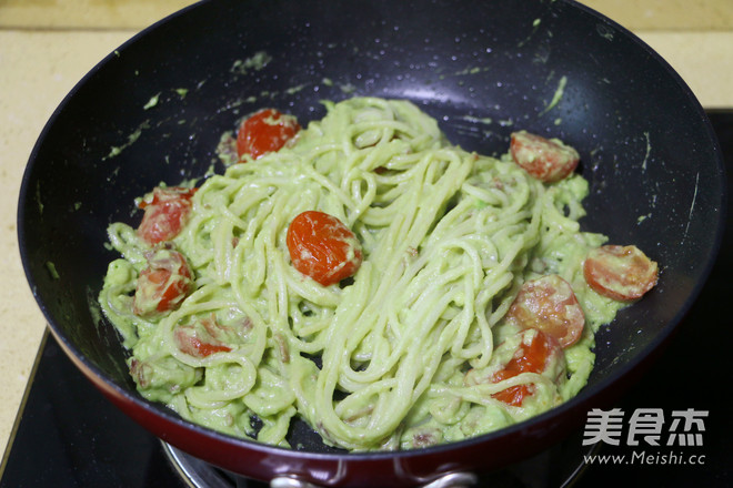 Pasta with Avocado recipe