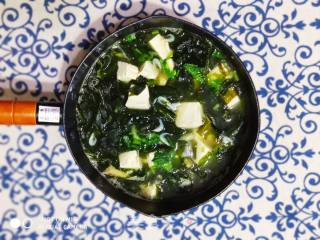 Wakame Tofu Soup recipe