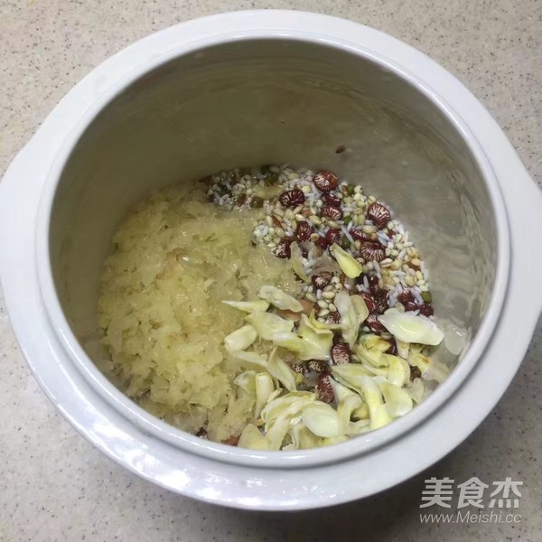 Tremella and Lily Eight Treasure Congee recipe