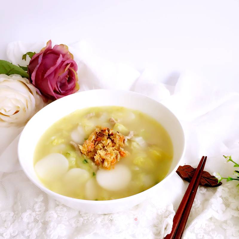 Chinese Cabbage and Pork Soup Rice Cake