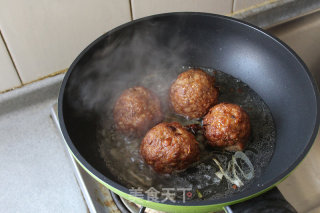 Meat Ball with Soy Sauce recipe