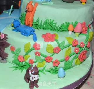 Leisure Holiday Fondant Cake recipe