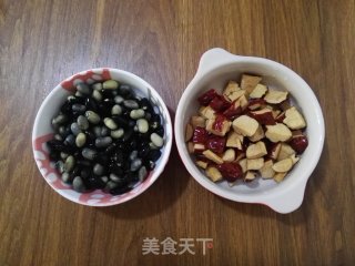 Flaxseed and Red Date Soy Milk recipe