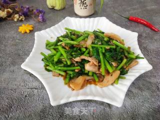 Stir-fried Pork with Chrysanthemum recipe