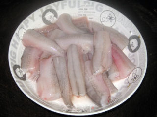 Steamed Nine Spit Fish with Chopped Pepper recipe