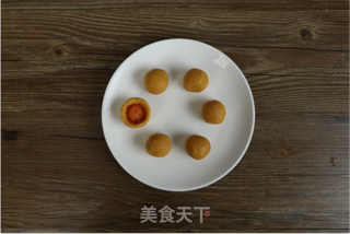 New Mid-autumn Festival ~ Custard Liuxin Mooncake recipe