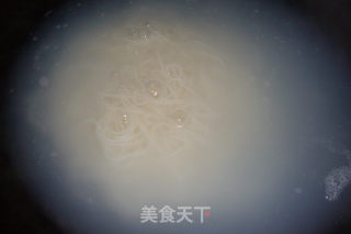 Home-made Sauerkraut Rice Noodles recipe