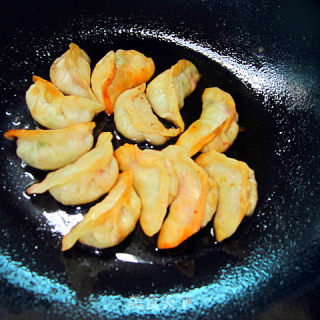 Dumplings Stuffed with Cabbage recipe