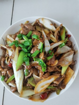 Stir-fried Lamb with Scallions recipe