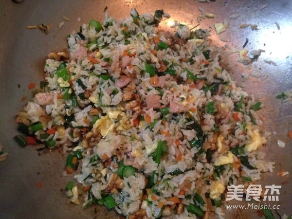 Fried Rice with Walnut and Choy Sum recipe