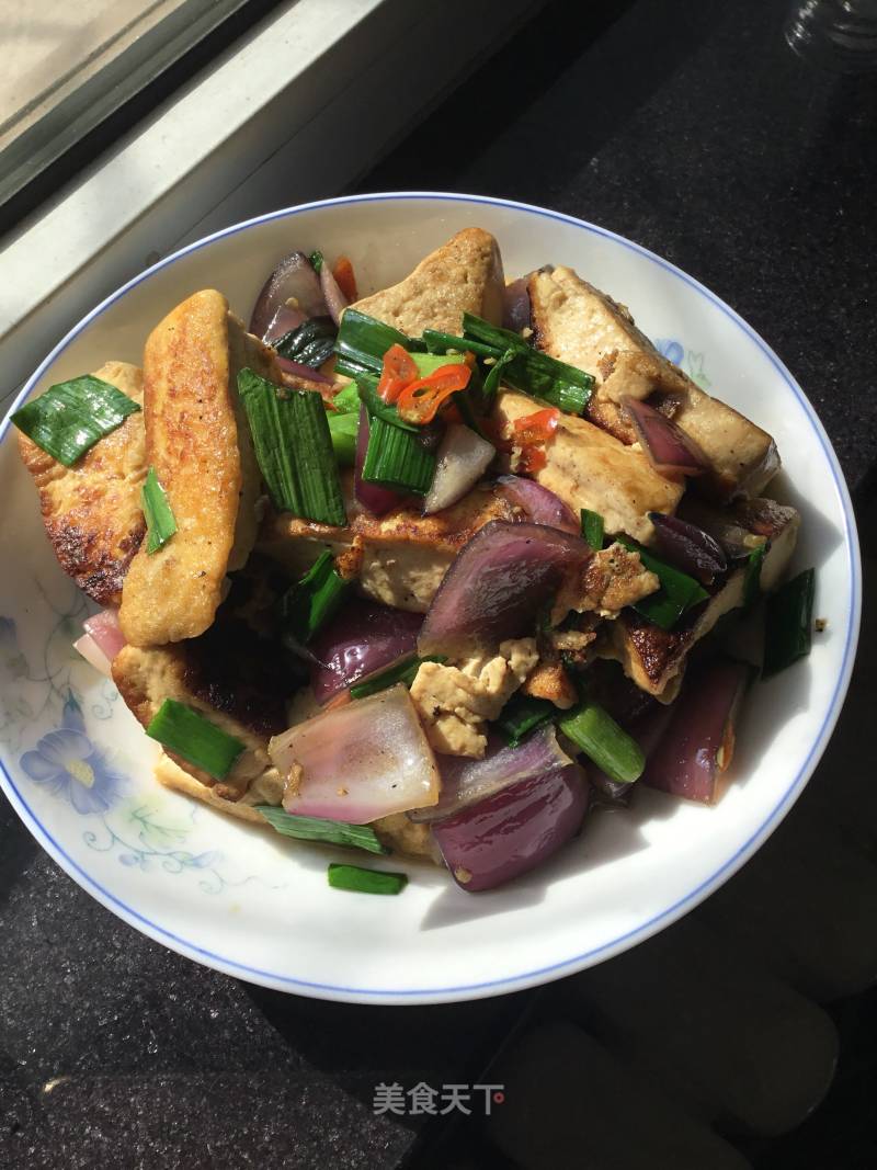 Fried Tofu with Green Garlic recipe