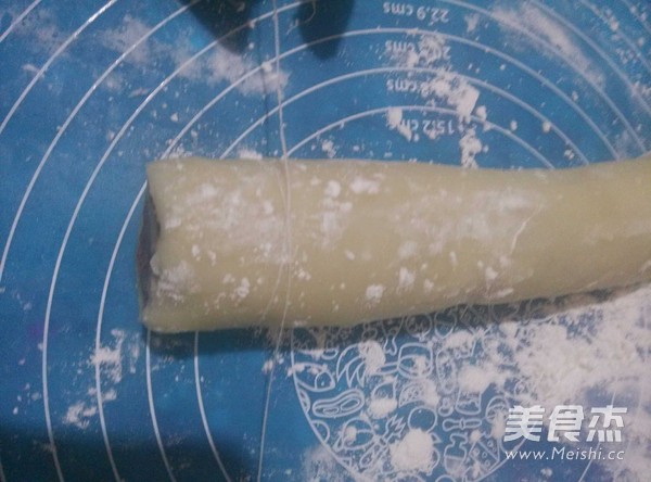 Red Bean Paste with Coconut Glutinous Rice Rolls recipe