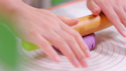 Soft Waxy Purple Potato Cake Baby Food Recipe recipe