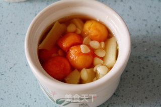 [stewed Papaya with Apricot, Sweet Cane and Snow Fungus] recipe