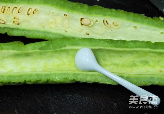 Bitter Melon Mixed with Golden and Silver Garlic recipe