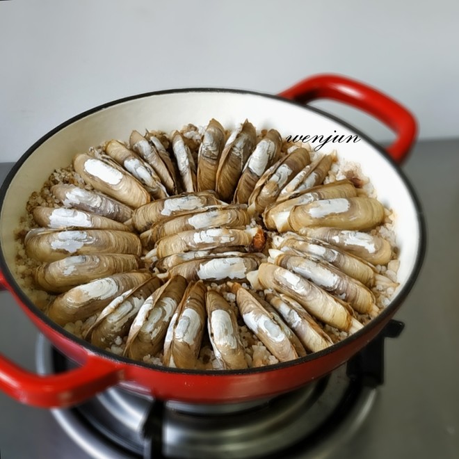 Salt-baked Razor Clams (attached: Method of Washing Razor Clams) recipe