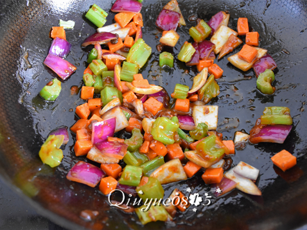 Polka Dot Vegetable Omelet Rice recipe