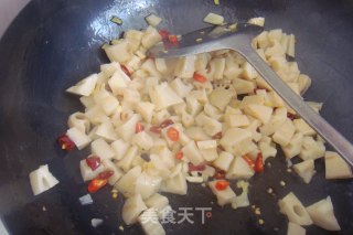 Simple Home Cooking---spicy and Sour Lotus Root recipe