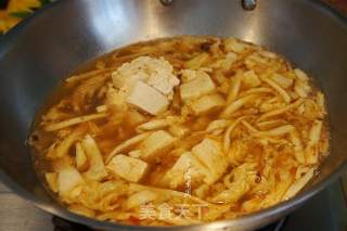 Frozen Tofu Stewed with Cabbage recipe