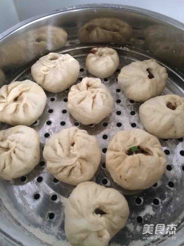 Vegetable Fresh Meat Buns recipe