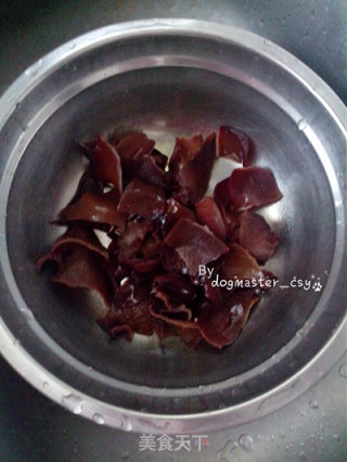 A Simple and Healthy Delicious Vegetarian Dish [cold Black Fungus] recipe