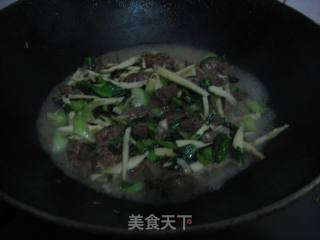 Stir-fried Chicken Liver with Winter Bamboo Shoots recipe