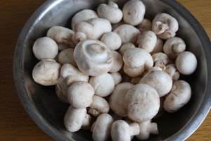 "fresh" and Delicious Simple Quick-handed Dishes-stir-fried Fresh Mushrooms recipe