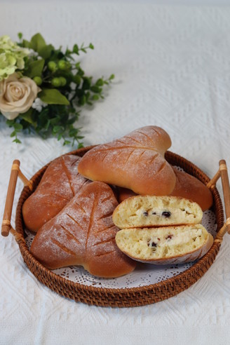 Cranberry Cheese Soft European Buns recipe