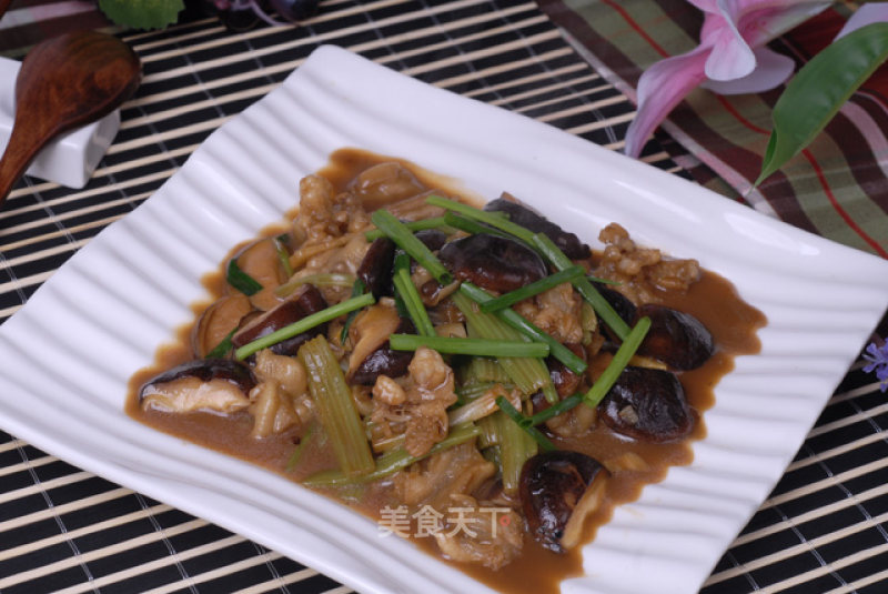 Braised Duck Foot with Mushrooms recipe