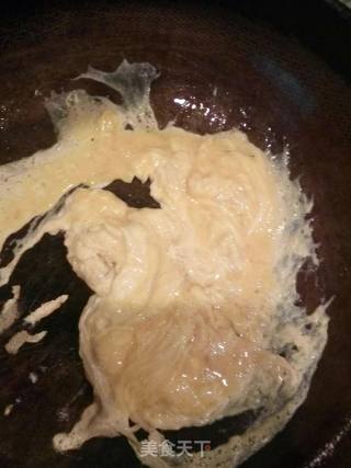 Scrambled Eggs with Garlic Moss recipe