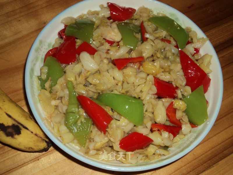 Stir-fried Cucumber Skin with Green and Red Pepper recipe