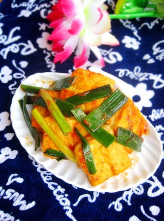 Grilled Tofu with Hunan Spicy Sauce and Garlic Miao Miao