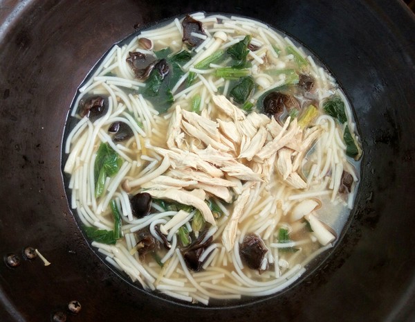 Chicken and Mushroom Rice Noodles recipe