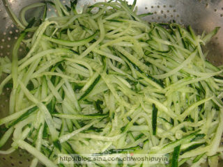Summer Solstice Cold Noodles (cold Noodles with Broccoli, Carrots and Cucumbers) recipe