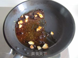 [hubei] Stir-fried Eggplant with Garlic Stalks recipe