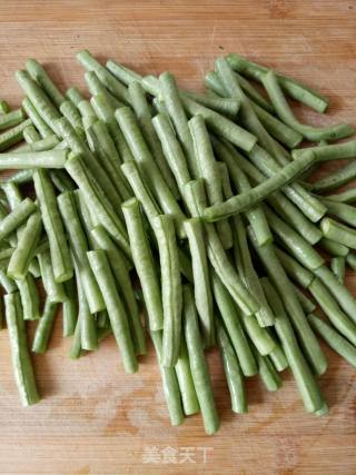 Carob with Garlic Sesame Sauce recipe