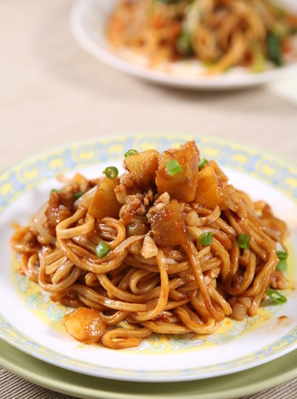 Lazy Version of Noodles with Minced Meat and Eggplant