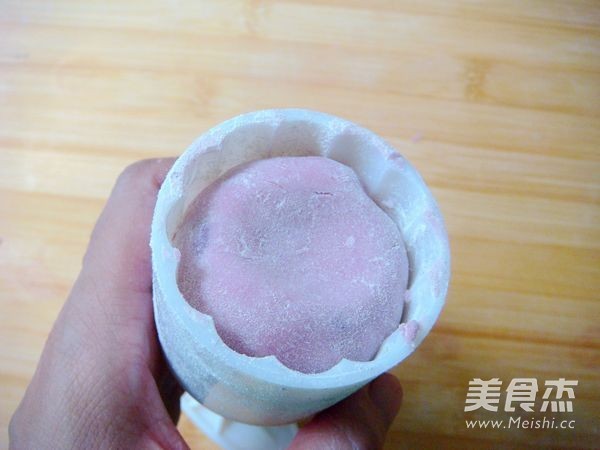 Purple Sweet Potato Snowy Mooncake recipe