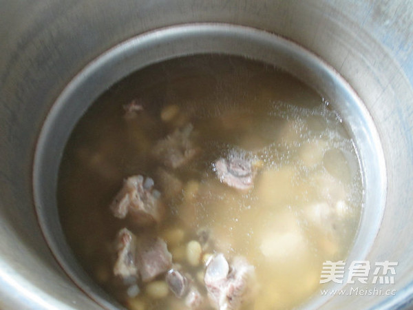 Soy Pork Ribs Soup recipe