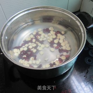 Lotus Seed, Red Dates and Longan Soup recipe
