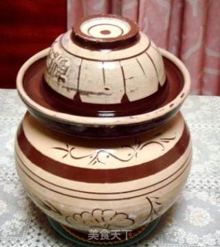 Family Side Dishes, A Jar of Seasonings to Make "tamarind and Pickled Peppers" recipe