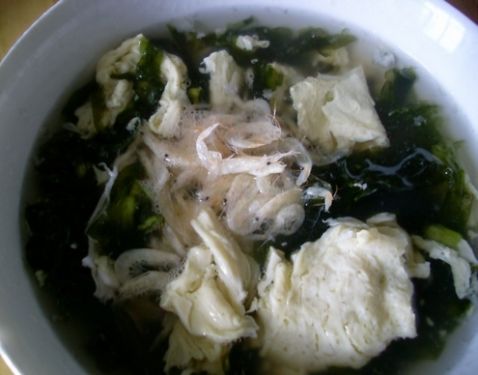 Seaweed and Egg Soup recipe