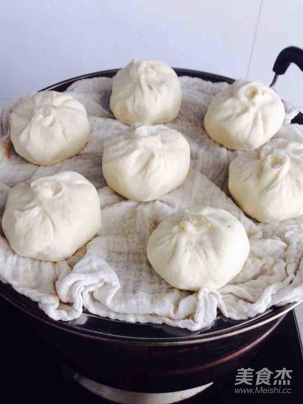 Dried Cowpea Pork Bun recipe