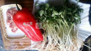 Stir-fried Shredded Pork with Bean Sprouts recipe