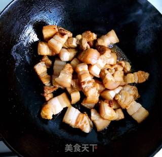Braised Pork with Tiger Skin Egg recipe